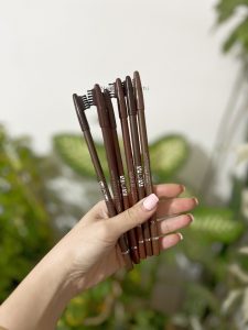 مداد ابرو برس‌دار وو